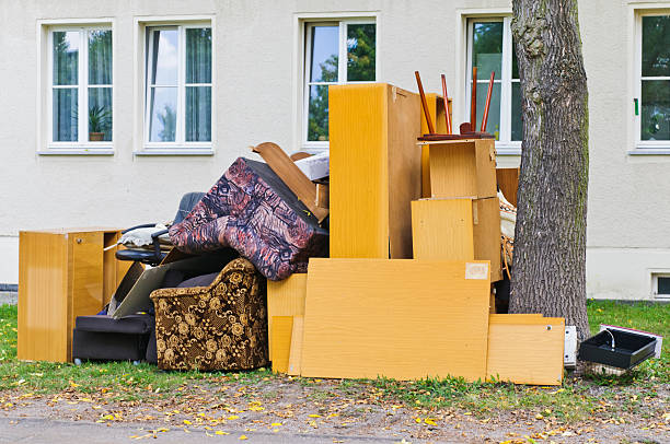 Best Attic Cleanout Services  in Willow Oak, FL